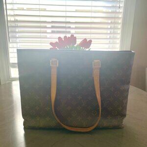 Louis Vuitton Luco Tote